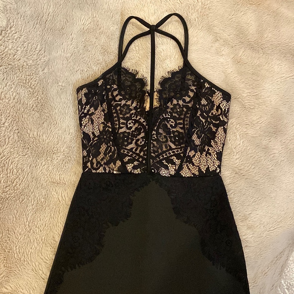 Missguided Beige & Black Lace Dress